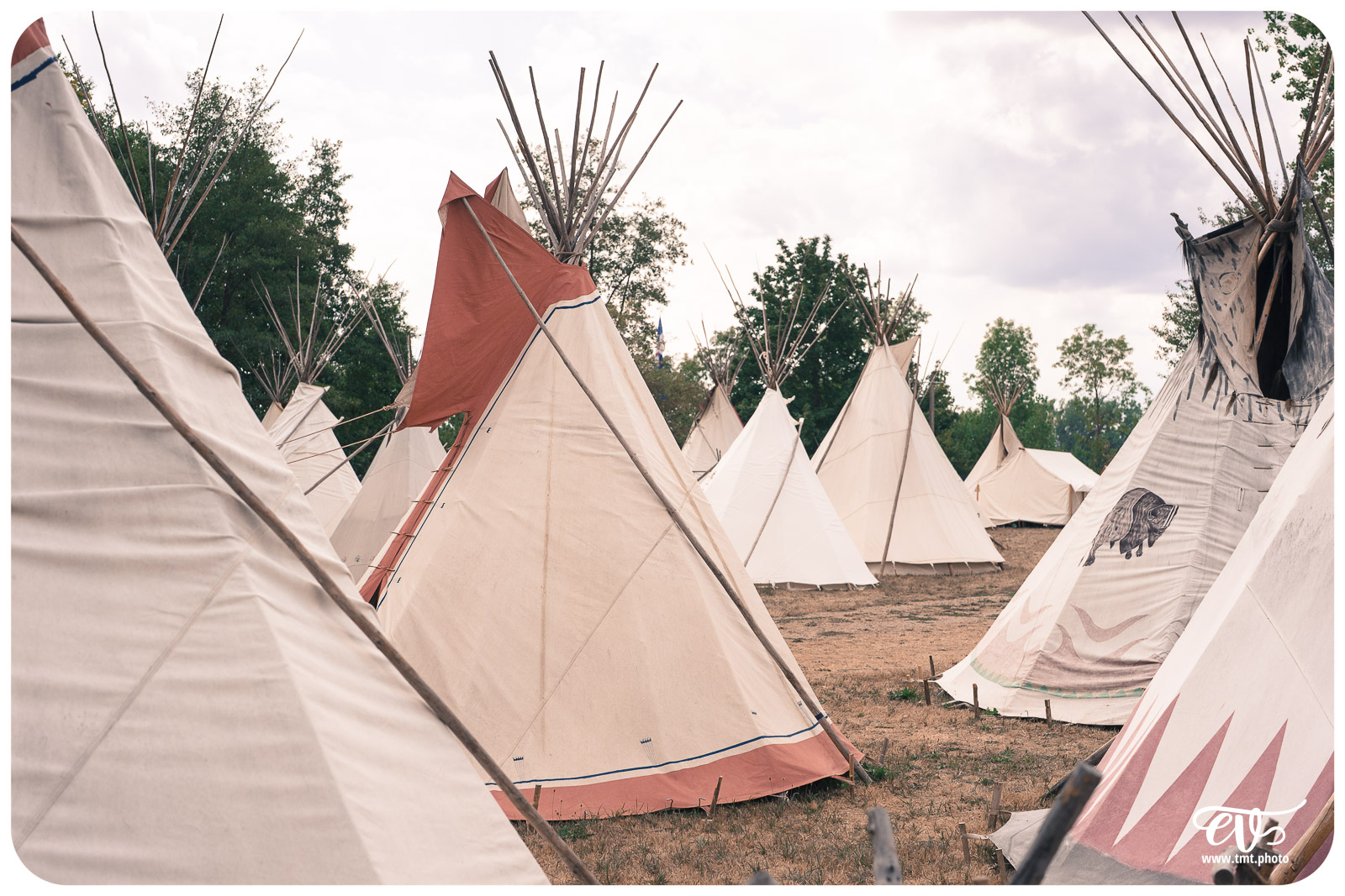 FESTIVAL POW WOW